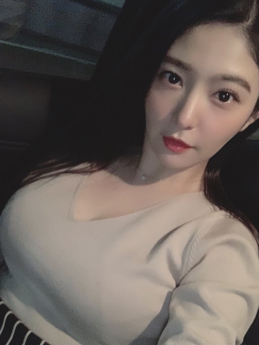 ライブチャット前に一件お仕事🚗🚗🚗 https://t.co/1cYTyt1NzC