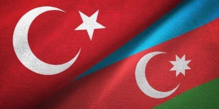 Kardeş Azerbaycan'ın yanındayız. Rabbim gücünüze güç katsın...

#Azerbaycan #Azerbaijan #azerbeycan