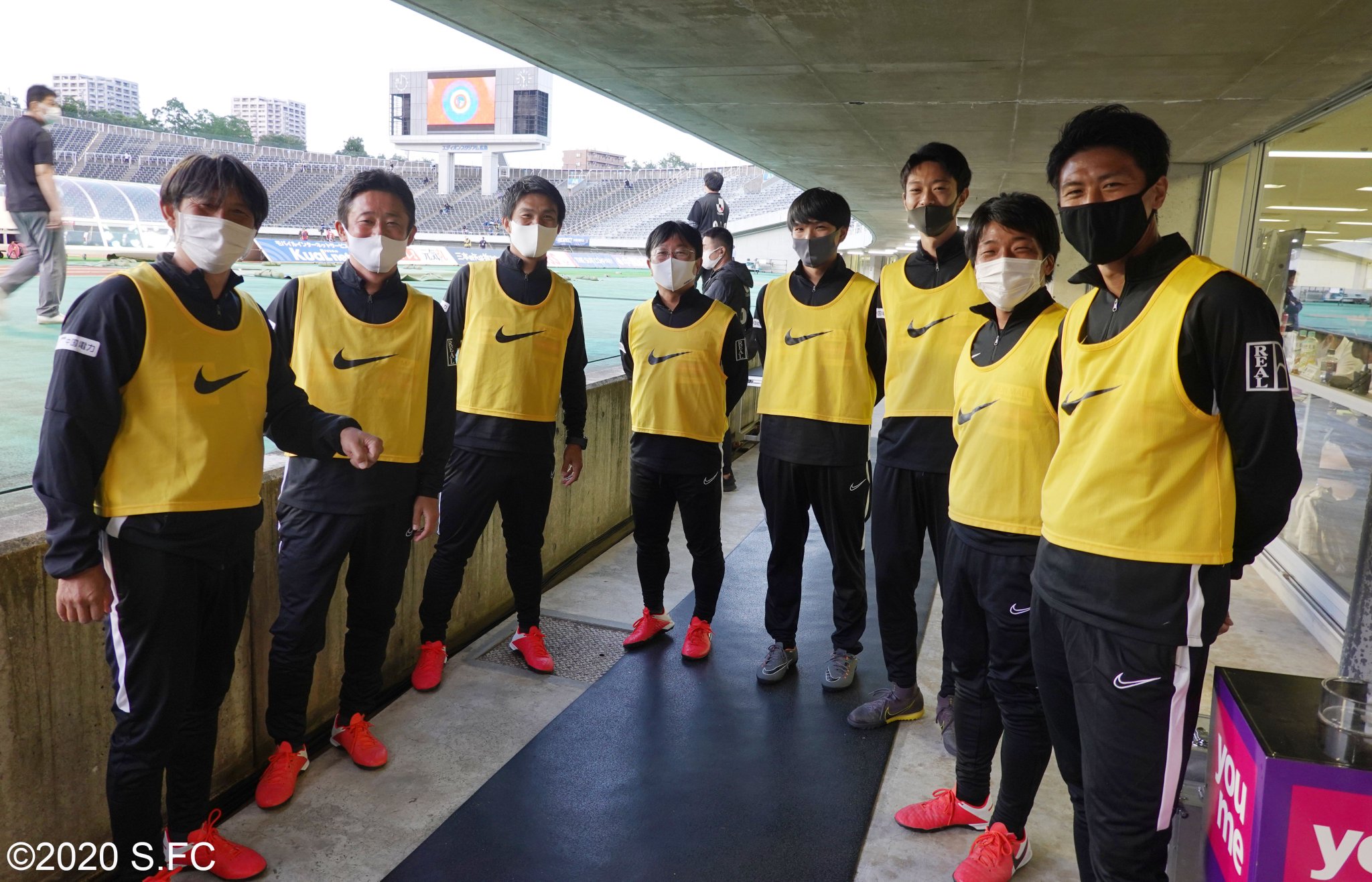 【Mサイズ】サンフレッチェ広島ウィンドブレーカー 2/28（金）新商品販売のお知らせ | サンフレッチェ広島 オフィシャルサイト