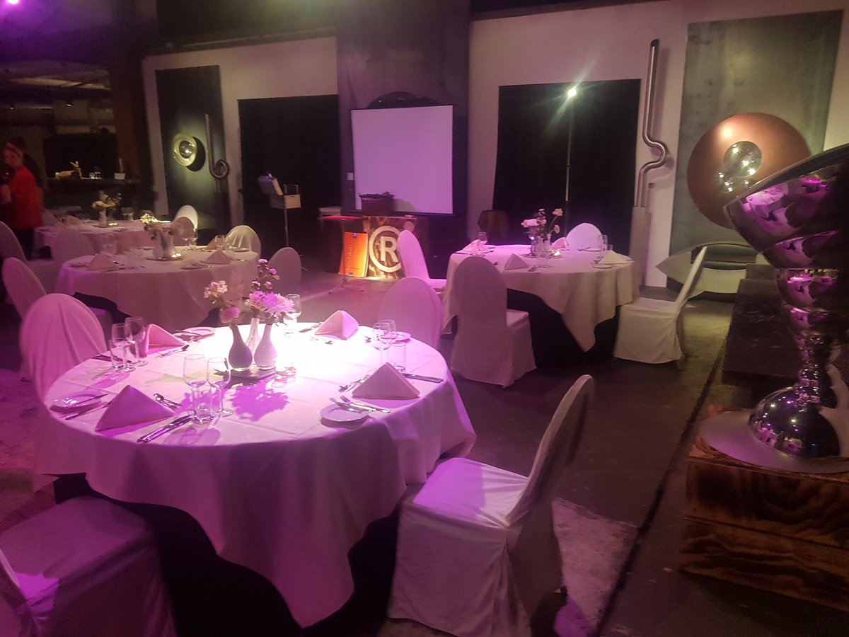 wimpbnevents's tweet photo. Mooi #coroanproof #Event ism @sterncatering incl mooi #entertainment van
#Adh2
#Pubquiz
#samenstajesterk 
@wimpbnevents https://t.co/YY1dZOF0Pm
