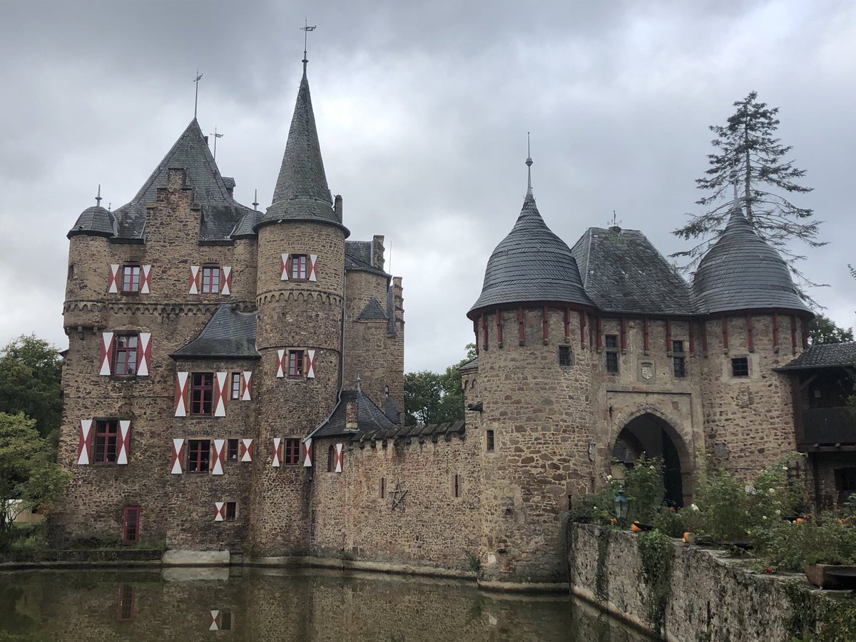 Heute Brunchen very stilvoll. #burgsatzvey