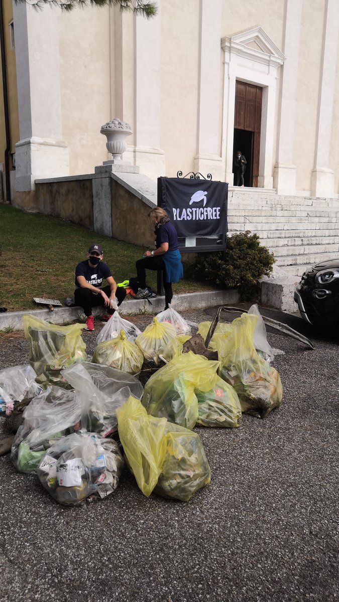 MorandiniMarco's tweet photo. Una mattina con @plasticfreeit #plasticfree https://t.co/tyfgp3fXi1