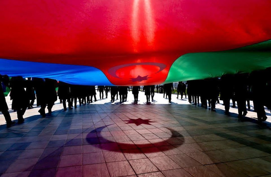 almilasnl's tweet photo. 🇹🇷 🇦🇿
Dost ve kardeş ülke #Azerbaycan yalnız değildir.

Ermenistan'ın #Azerbaycan sınırındaki sivil yerleşim bölgelerine yönelik saldırısında şehit olan kardeşlerimize Allah'tan rahmet, yaralılara acil şifalar diliyorum. Sivilleri hedef alan bu saldırıyı şiddetle kınıyoruz . https://t.co/5aa9FgZwgt