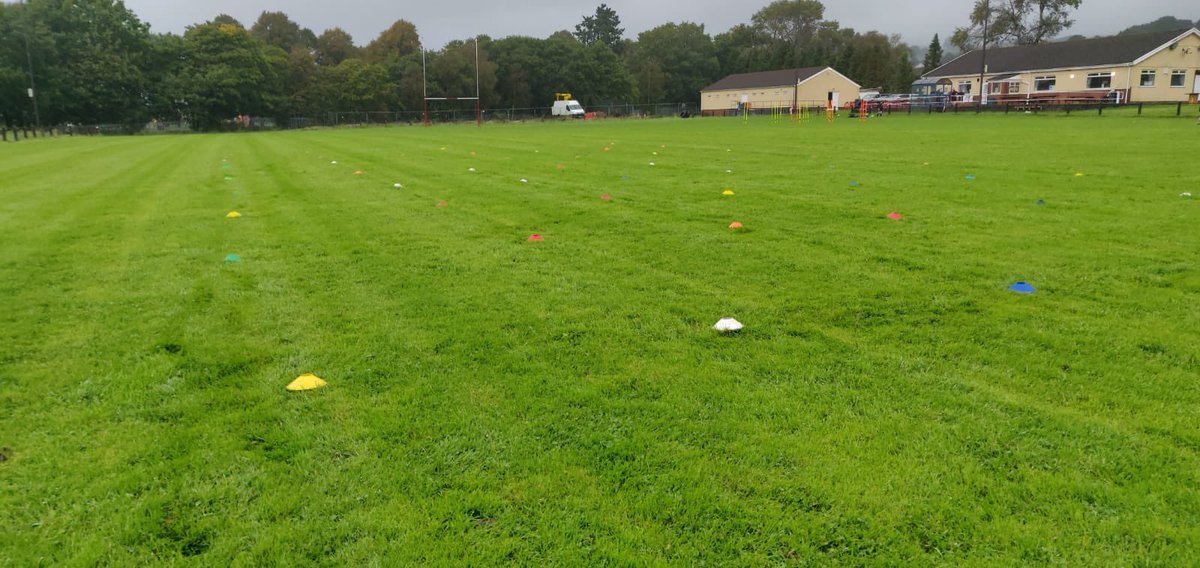 BRFC_Junior's tweet image. Disappointed. 8 weeks of improvement for our U7’s-U12’s ends today due to #WRU guidelines going against #WG guidelines even though it is (1) outside (2) complying with COVID guidelines (3) socially distanced 😢 @simonrug @MikeBubbins @DeanWil16048984 @AllWalesSport @LeeJarvis10