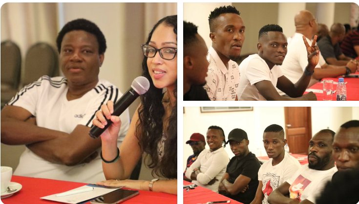 arushaonefmtz's tweet photo. #PICHA Wafanyakazi wa klabu ya @SimbaSCTanzania wakiwemo wachezaji, benchi la ufundi na menejimenti wakiwa katika semina ya kujadili mambo mbalimbali kuhusu maisha ndani ya klabu hiyo. https://t.co/VQGxBibhsZ