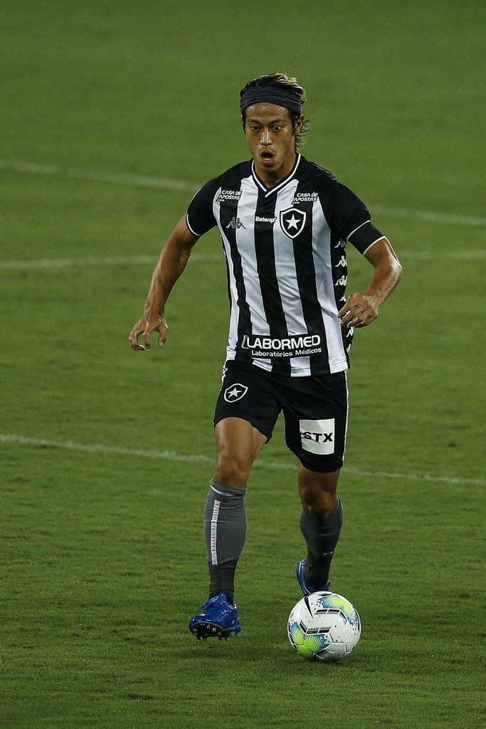Copa90's tweet photo. Keisuke Honda has also bought a controlling interest in a club, Bright Stars FC in Uganda’s top division. 

He’s still playing for Botafogo too, and is the manager of the Cambodian National Team. Busy schedule that. https://t.co/rBxjuw5wUw