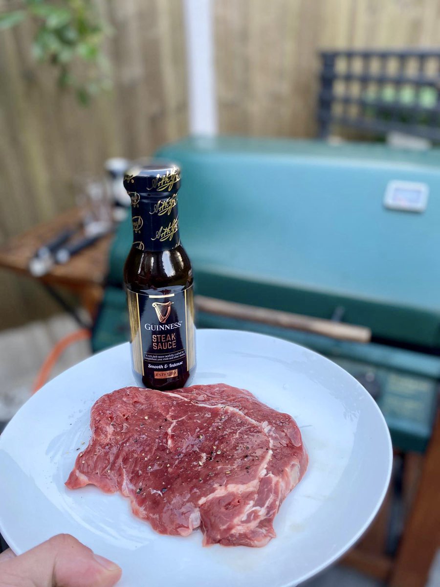englishbeergent's tweet photo. It’s a Sunday ❤️ the ☀️ is shining here in the UK 🇬🇧 so it’s a big breakfast and trying out my new sauce I bought in Dublin earlier in the year, you know where from 😉 @GuinnessGB #englishbeergentleman #guinness #steakbreakfast #steaksauce 🥩 https://t.co/ANIblICQRF