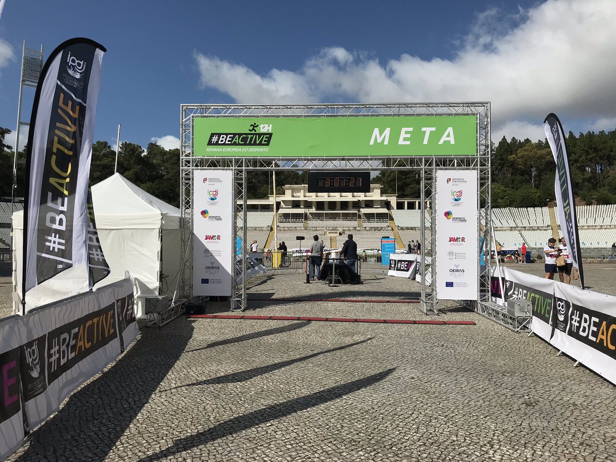 IPDJ_IP's tweet photo. Já passaram três horas das 12H #BEACTIVE que decorre no Jamor, com parte do percurso na pista principal do Estádio Nacional, totalmente requalificada e aberta ao alto rendimento e público em geral. #IPDJ #SED2020 https://t.co/dhu5Eoq2sp