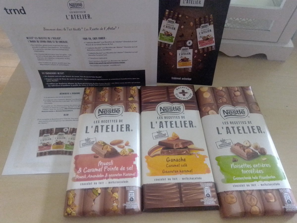 GrobelnyCharlot's tweet photo. Réception de mon colis mystère 🥰🙈🍫 Merci à @trnd_fr et à @Nestle Hâte de passer à la dégustation 😋
#TrndFrance #Trnd #Nestle #NestleFrance #NestleAtelierChocolat #AtelierNestle #ClubAmbassadeurs #Chocolat #Ambassadrice #Test #TestAlimentaire #TestProduit #BonPlan #Gourmandise https://t.co/0ZDObcFkSP