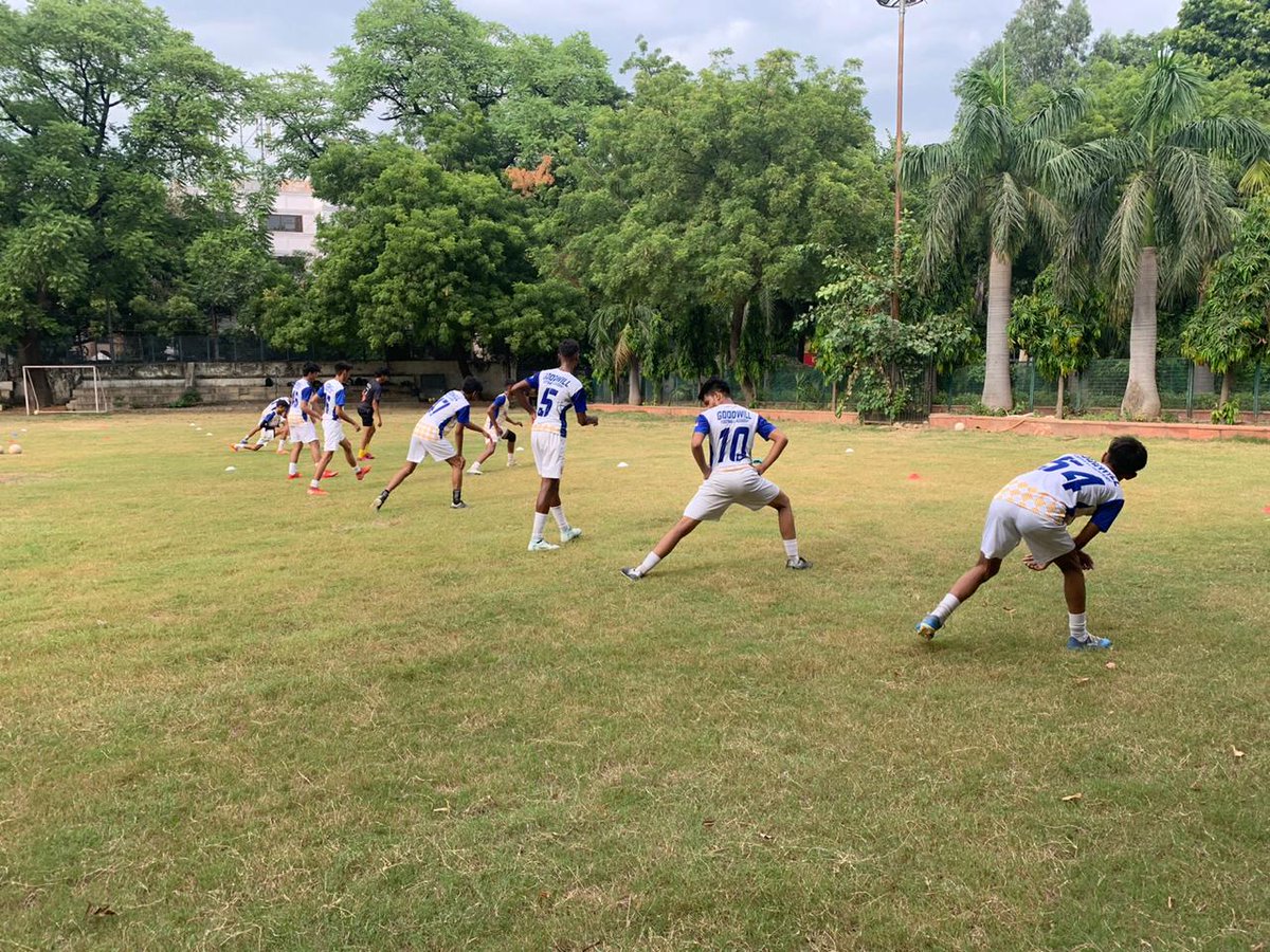 Goodwill__FA's tweet photo. Practice at Goodwill DYFA going on in full swing⚽️💪🏻

#GDYFA #DYFA #DYFAfamily #GoodwillFC #Football #Training #Fitness #FootballDelhi @goodwill_fc @FootballDelhi https://t.co/NyFM2Xl3HC