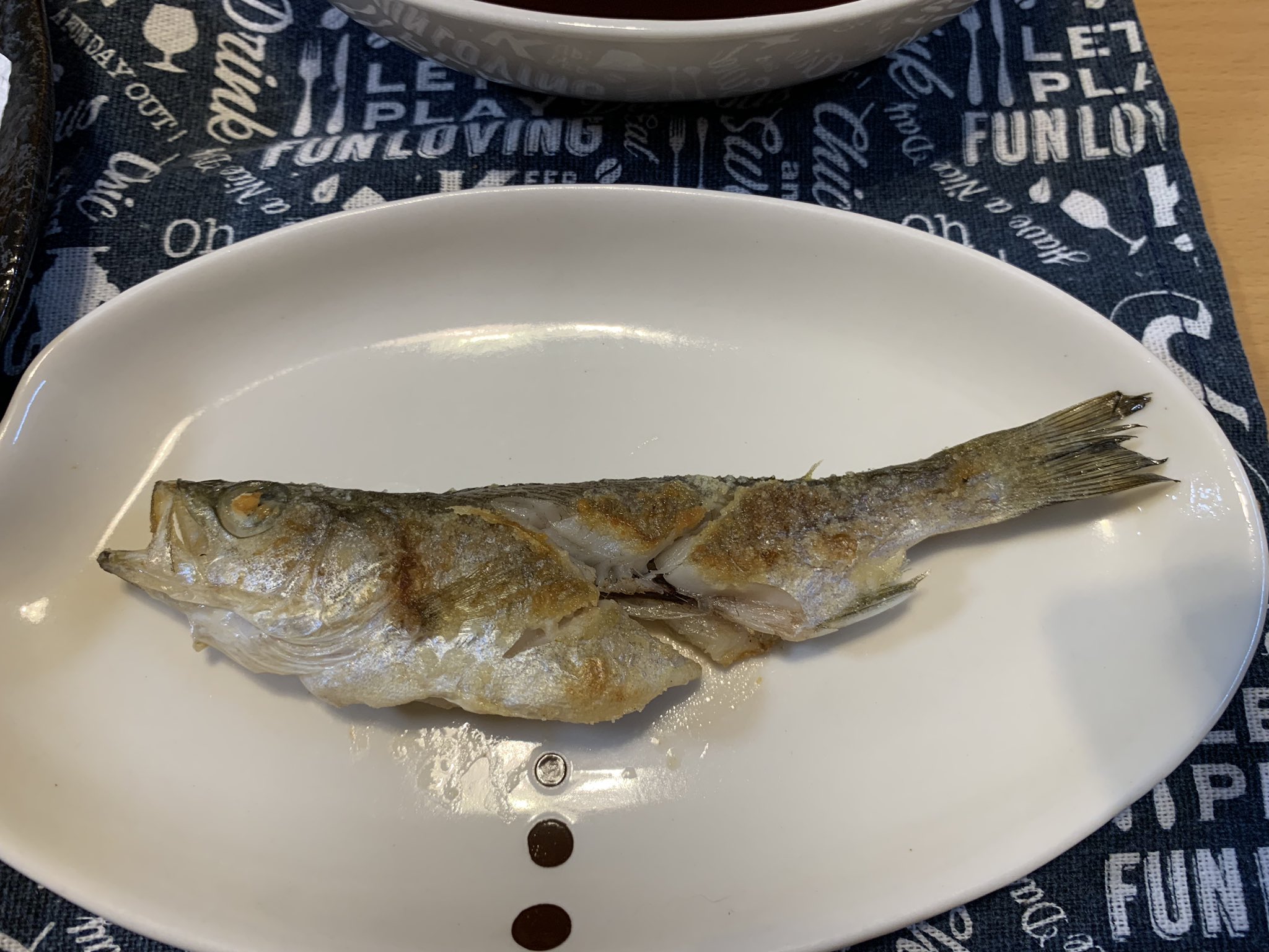 紙器 Siki F 先週と今週釣った魚を調理 カサゴは唐揚げ キスとハゼは天ぷら セイゴは塩焼きに さらに ハゼと茄子の赤だし天とじ丼 うまーーー W フィッシング 男の料理 名古屋飯 T Co 3qkzue50w7 Twitter