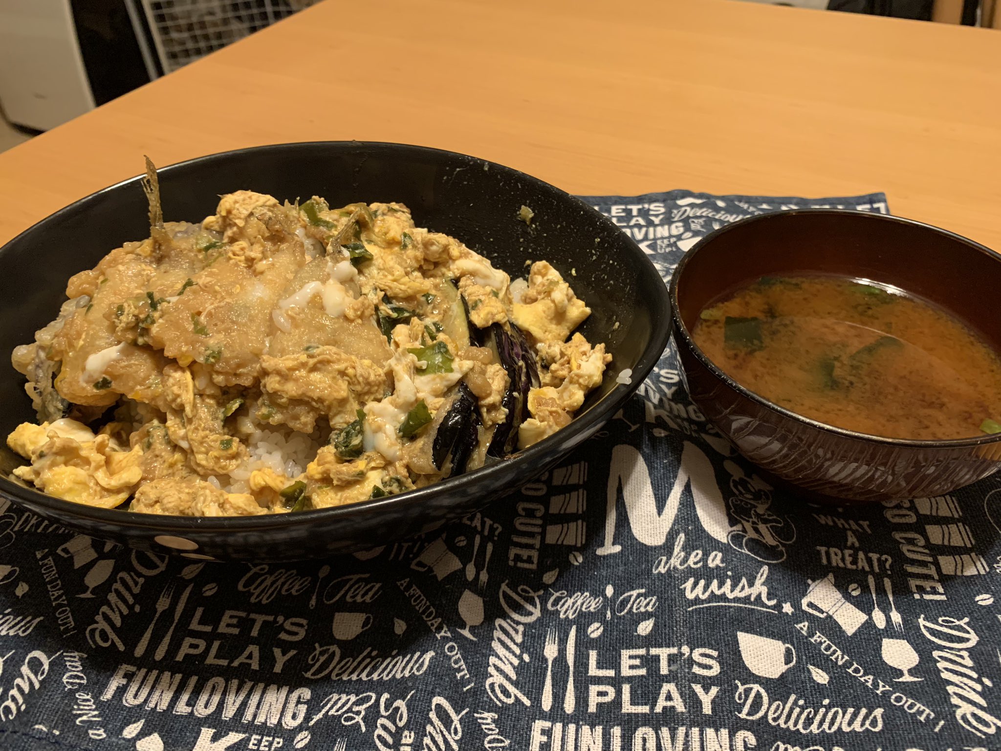 紙器 Siki F 先週と今週釣った魚を調理 カサゴは唐揚げ キスとハゼは天ぷら セイゴは塩焼きに さらに ハゼと茄子の赤だし天とじ丼 うまーーー W フィッシング 男の料理 名古屋飯 T Co 3qkzue50w7 Twitter