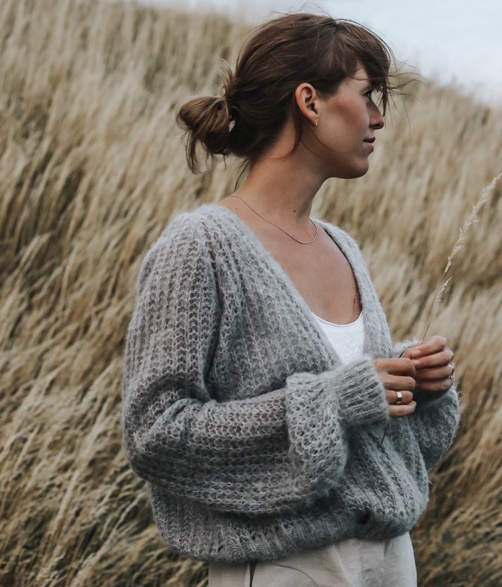 Irisshowroom's tweet photo. Organic cotton, sustainable materials made with love 💗 it’s time to care about our world @gailisva https://t.co/4y0dUetyAi
