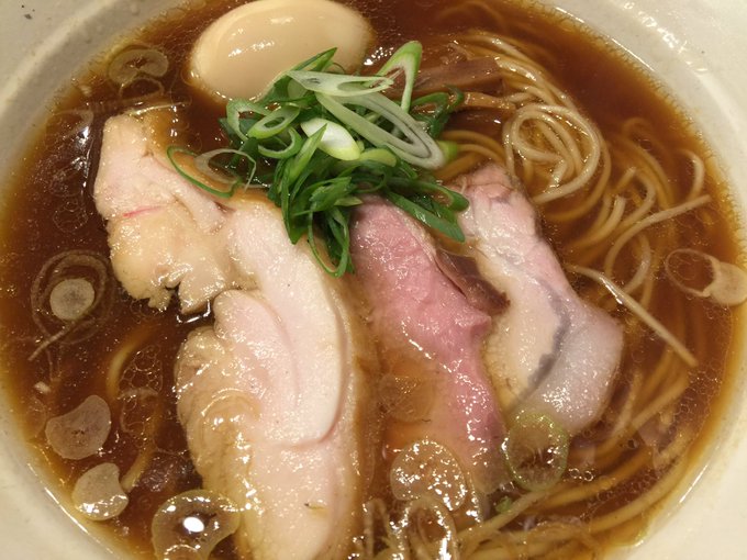 56けっとお疲れ様でした。帰りにアキバでほん田の醤油ラーメン食べた、アホみたいに美味しいな 