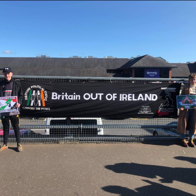CYMBelfast's tweet photo. Members of CYM West Belfast Cumann out yesterday supporting Republican Prisoners currently on Hunger strike #IRPWA https://t.co/BXXfe53lFJ