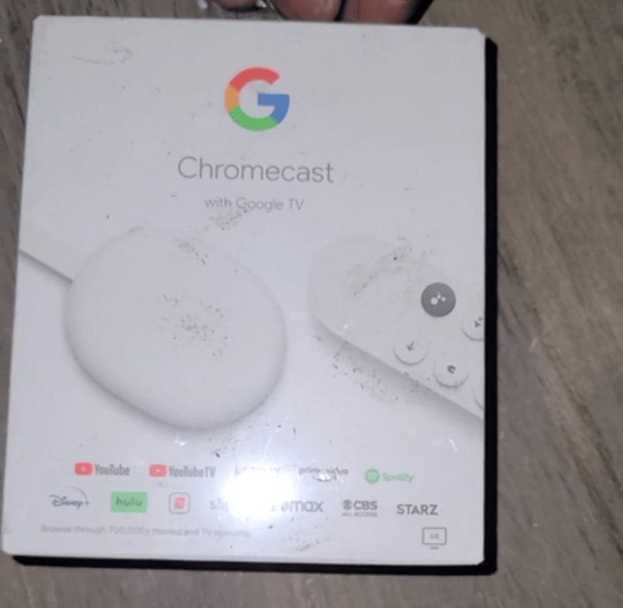 gadgetsay's tweet photo. Chromecast with ##Google TV surfaced with live unboxing images - #AndroidTV #AndroidTVStick #ChromecastWithGoogleTV #News - #News - https://t.co/BtmG84iE4H https://t.co/FPKeb6lnCC