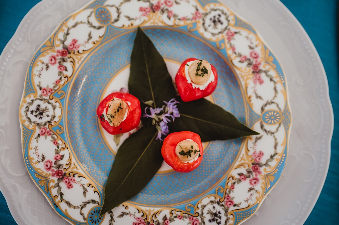 ANTOINETTE BLUE, SALAD PLATE
.
.
Don't underestimate the power of a CLASSIC china pattern. #cerentalraleigh  Hope you are having a wonderful Sunday!
.
.
#china #salad #plate #rentals #raleighnc #northcarolina #chinapattern #classic #dinnerparty #dinner #ncevents