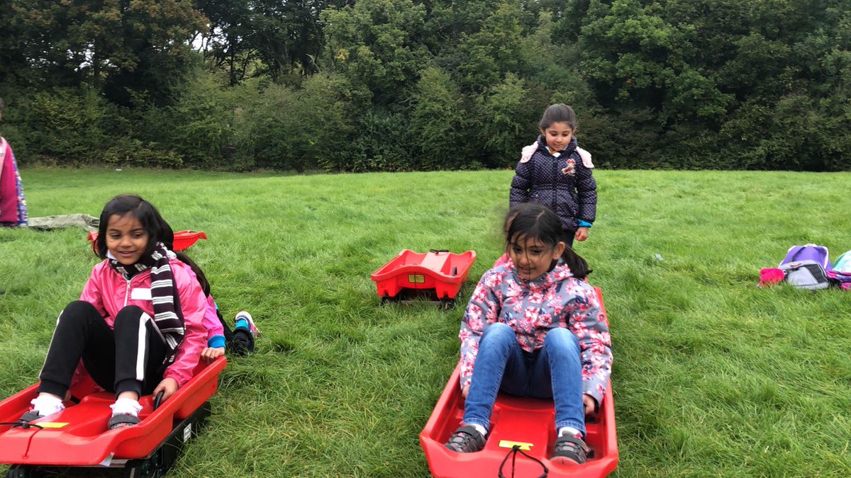 J4YScouts's tweet photo. We're Back Alhamdulillah! Beavers at Frylands today

#muslimscouts #scouts #frylands #grasssledging #scoutsisback #fun #beavers https://t.co/i6fAFJzi4y
