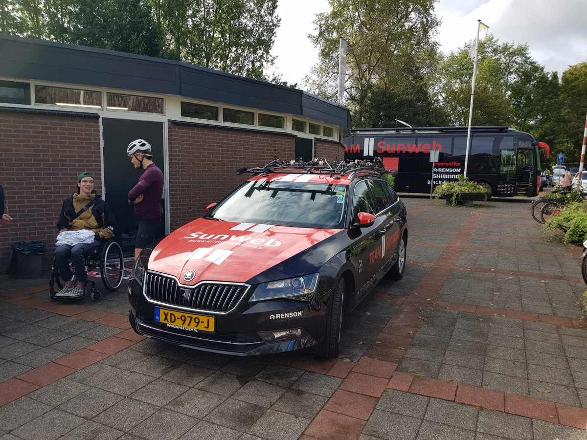 picnicpostnl's tweet photo. Today it's the benefit racing event for @EdoLM in Rotterdam.
Can't attend in person but still want to contribute to Edo's crowdfunding page? You can do so via the link below.
👉🏻https://t.co/BB5pRiBVjQ
#TogetherForEdo https://t.co/w6rnpwc3R4
