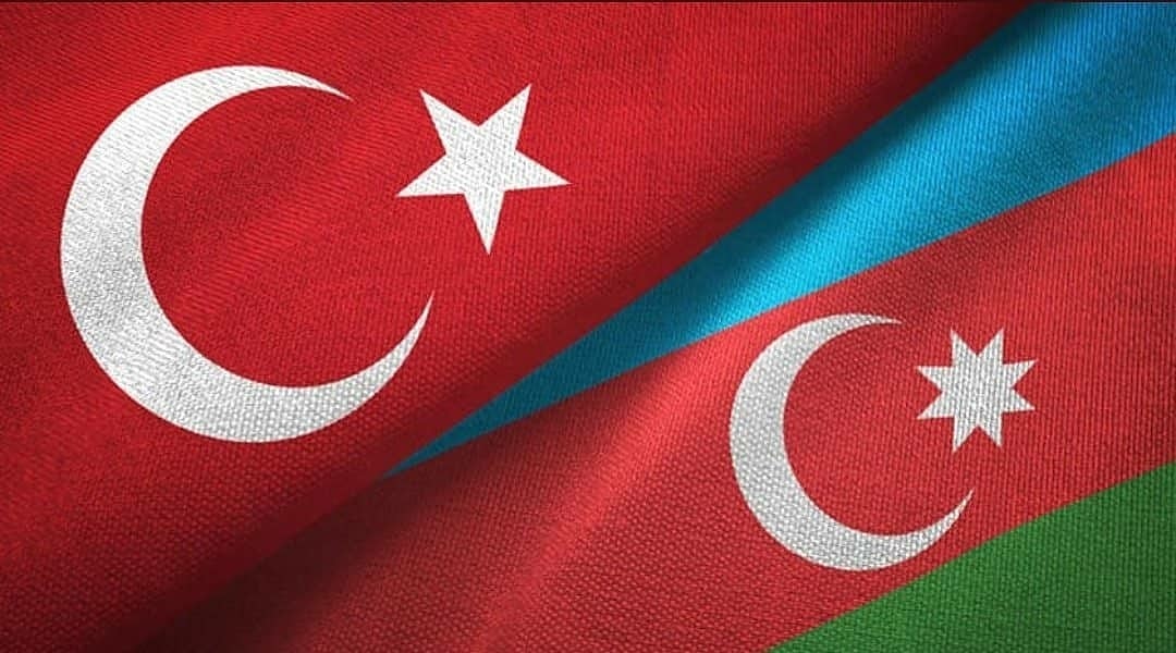 Azerbaycan bizim kardesimizdir. Tek millet iki devletiz. Hemen hiç beklemeden birleşme vakti gelmiştir. Hiç gecikmeden Türk İslam Birliği kurulsun, Türk İslam Birliği kurulduğunda düşmana en büyük tokat olur. 
#azerbaycan 
#ermenistan 
#Azerbaijan 
#AzerbaycanYalnızDeğildir
