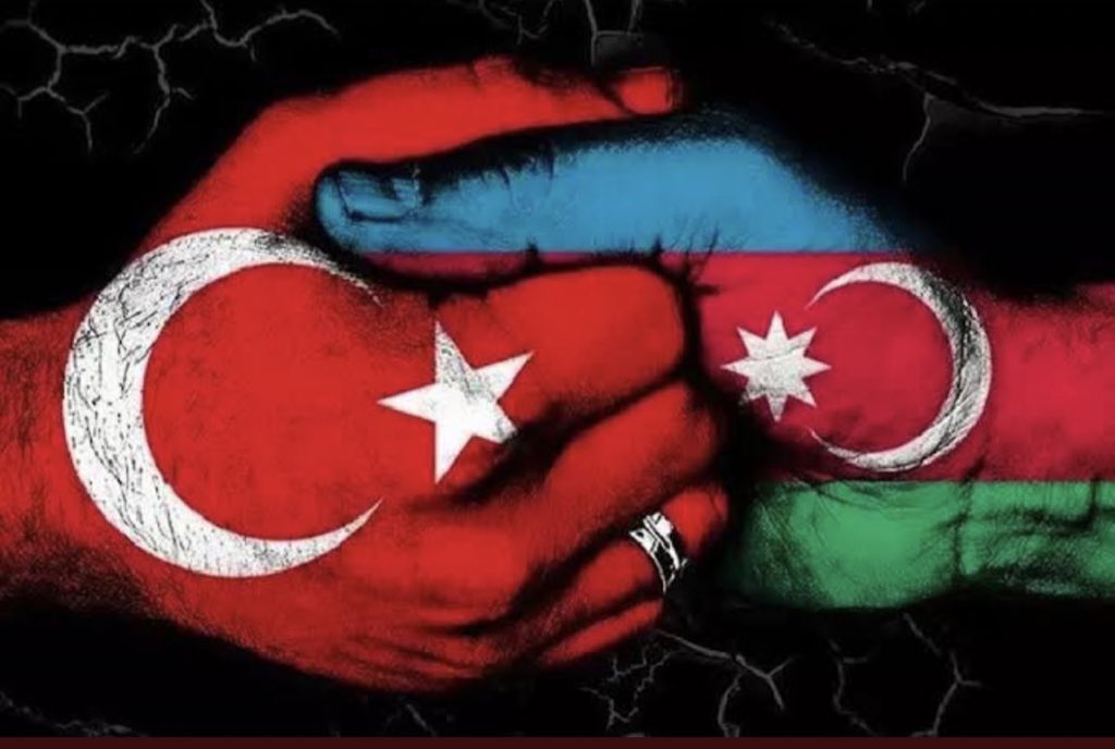 Konuş, konuş dünya, konuş sesin duyulsun, sesin
Bir ateşkes tutturdun nerede ateşkesin?
Bundan sonra o ateş isterse kesilmesin
Ateşkesi münasip yerlerine sok artık!
Ya Karabağ ya ölüm! Başka yolu yok artık!
#azerbeycan 
#KARABAĞ