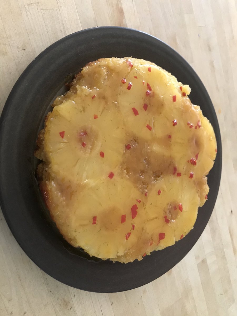 ⁦<a href="/deliciousmag/">delicious. magazine</a>⁩ ⁦@editorkarenb⁩ Luscious pineapple upside down cake with chilli inspired by Bake Off - great recipe!