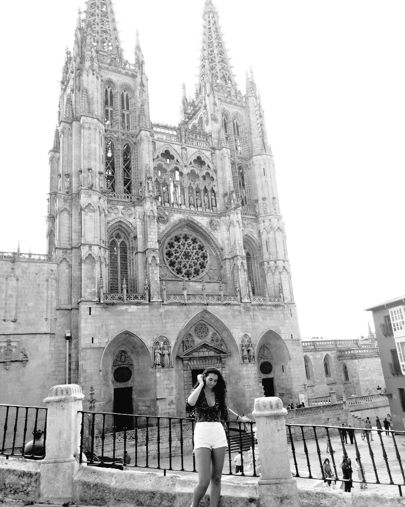 taniags97's tweet photo. La catedral más bonita de España https://t.co/kSfujimTL1