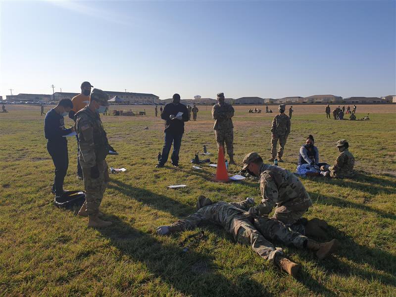 UtepROTC's tweet photo. UTEP ROTC had a success lab this week. The cadets learned the proper techniques and rules of TCCC and demonstrated in front of their instructors what they learned. It’s an important lab that involves saving a life on the battle field. Great job cadets! You all learn quick! ⛏ https://t.co/2FaIWbAUrE