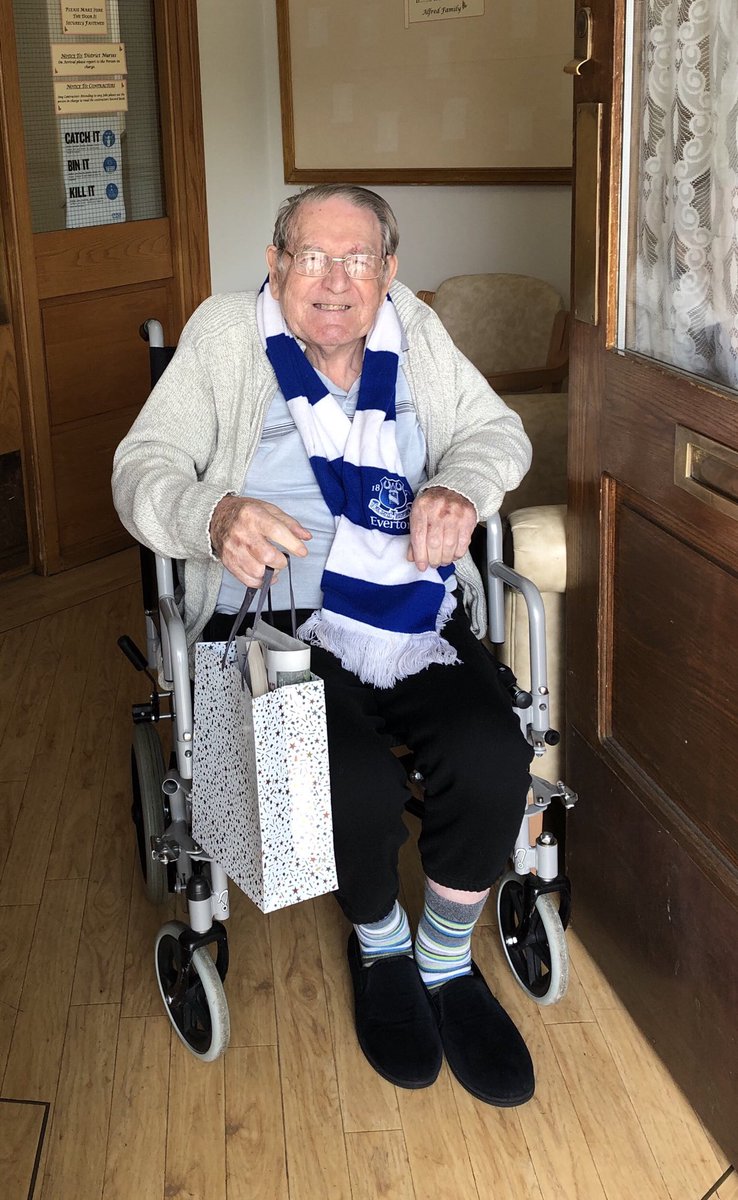 ste1jones's tweet image. Lost my dad to that bastard Covid this morning, three months after losing mum. If I see anyone else saying it’s just a scam, it’s about government control I won’t hold back. It’s fucking real. Rest easy Dad 💙💙