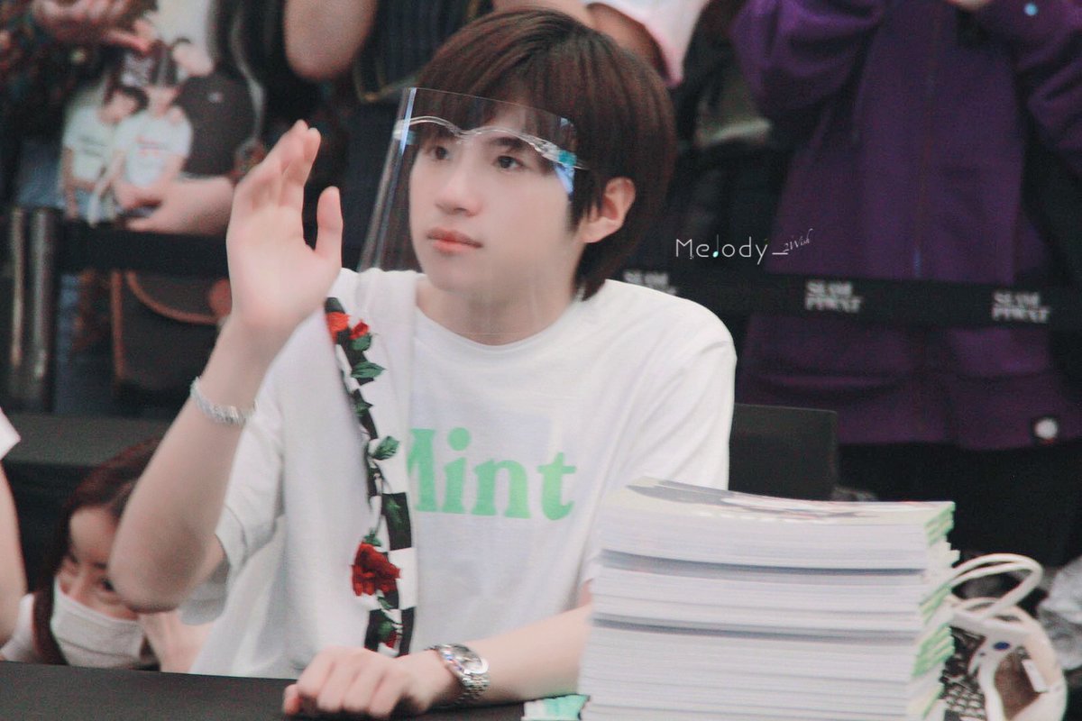 Melody2wishCNFC's tweet photo. 200925  MintMagTHxLBC2
【Melody站独家饭拍】

世最可@bplannnnn 

🚫Plz don't cut edit&amp;cut the logo

#MintMagTHxLBC2
#PlanRathavit 
#คนของแปลน https://t.co/eFeLwm2iQA