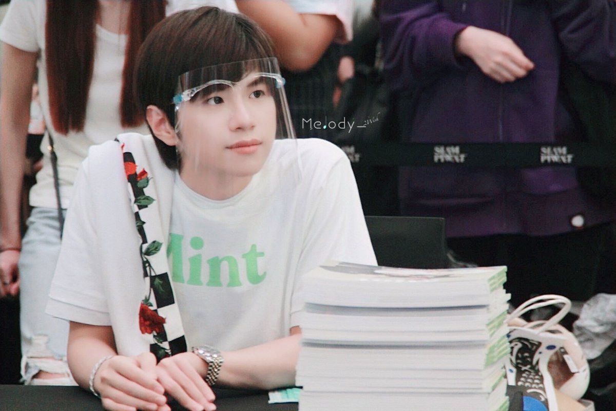 Melody2wishCNFC's tweet photo. 200925  MintMagTHxLBC2
【Melody站独家饭拍】

世最可@bplannnnn 

🚫Plz don't cut edit&amp;cut the logo

#MintMagTHxLBC2
#PlanRathavit 
#คนของแปลน https://t.co/eFeLwm2iQA
