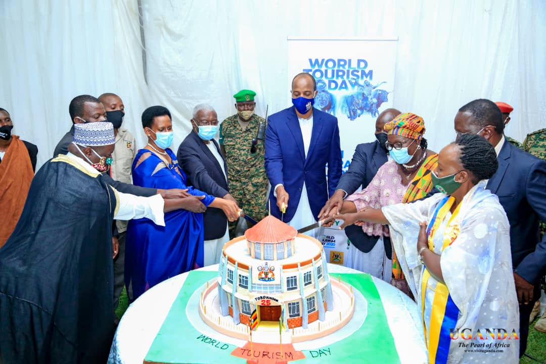 I was pleased to host the #WorldTourismDayUg20 in #FortPortalTourismCity. I called upon all Tourism Actors to work together to rebuild the Tourism Sector post #COVIDー19  by promoting sustainability and green growth. We must conserve and protect our Cultural and Natural Heritage.