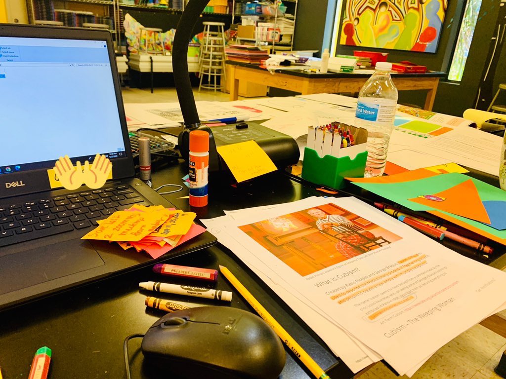 DLGarzArte's tweet photo. I have to admit that virtually teaching Art Lessons, has become my worst nightmare... #teacher #challenges #missingteaching #students #realisticallyspeaking https://t.co/41zwGeXezq