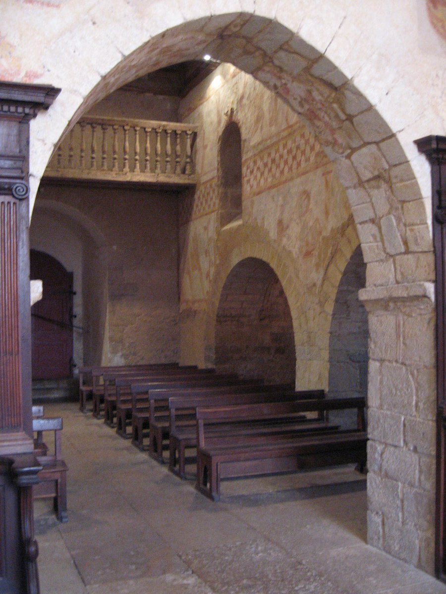 BerryPatrimoine's tweet photo. Le #trésor de Lourouer-Saint-Laurent (#Indre) découvert lors de travaux dans l'église : plus de 140 "Florettes" frappées sous #CharlesVI et dissimulées après 1422, en pleine #guerredeCentAns. Presque aucune ne vient du nord de la Loire, alors contrôlé par les Anglais ! https://t.co/RRAse1paXS