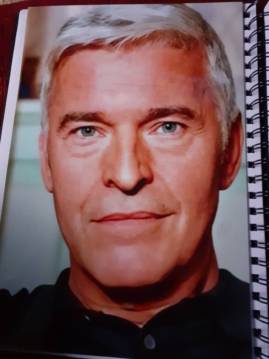 Michael82508674's tweet photo. I drawed @davidjeaster1 yesterday ✍ #art #drawing #Hollyoaks #davideaster #macnightingale @Hollyoaks #sketchbook https://t.co/FhOQ6NCdcU