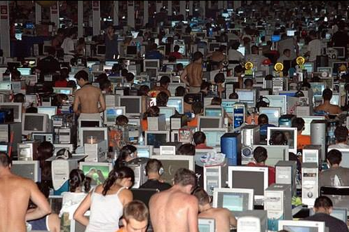 arca1000000's tweet photo. everyone on twitter if we were in the same room https://t.co/ff0dgrRUi4