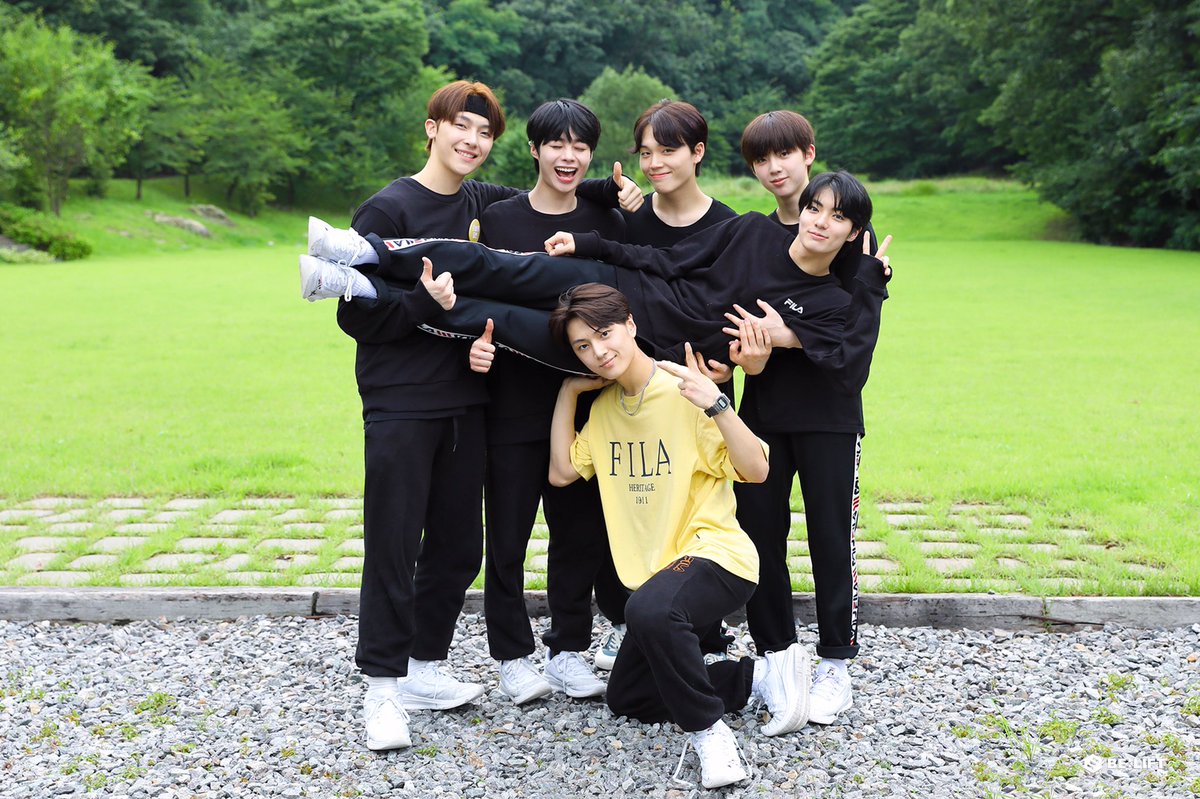 archivejaeho's tweet photo. loml ft. nicholas, hanbin, taeyong, youngbin, jay

#JAEHO #BELIFTLAB #BELIFT_JAEHO #BELIFT #CHOI_JAEHO https://t.co/yj3dy8uqqs