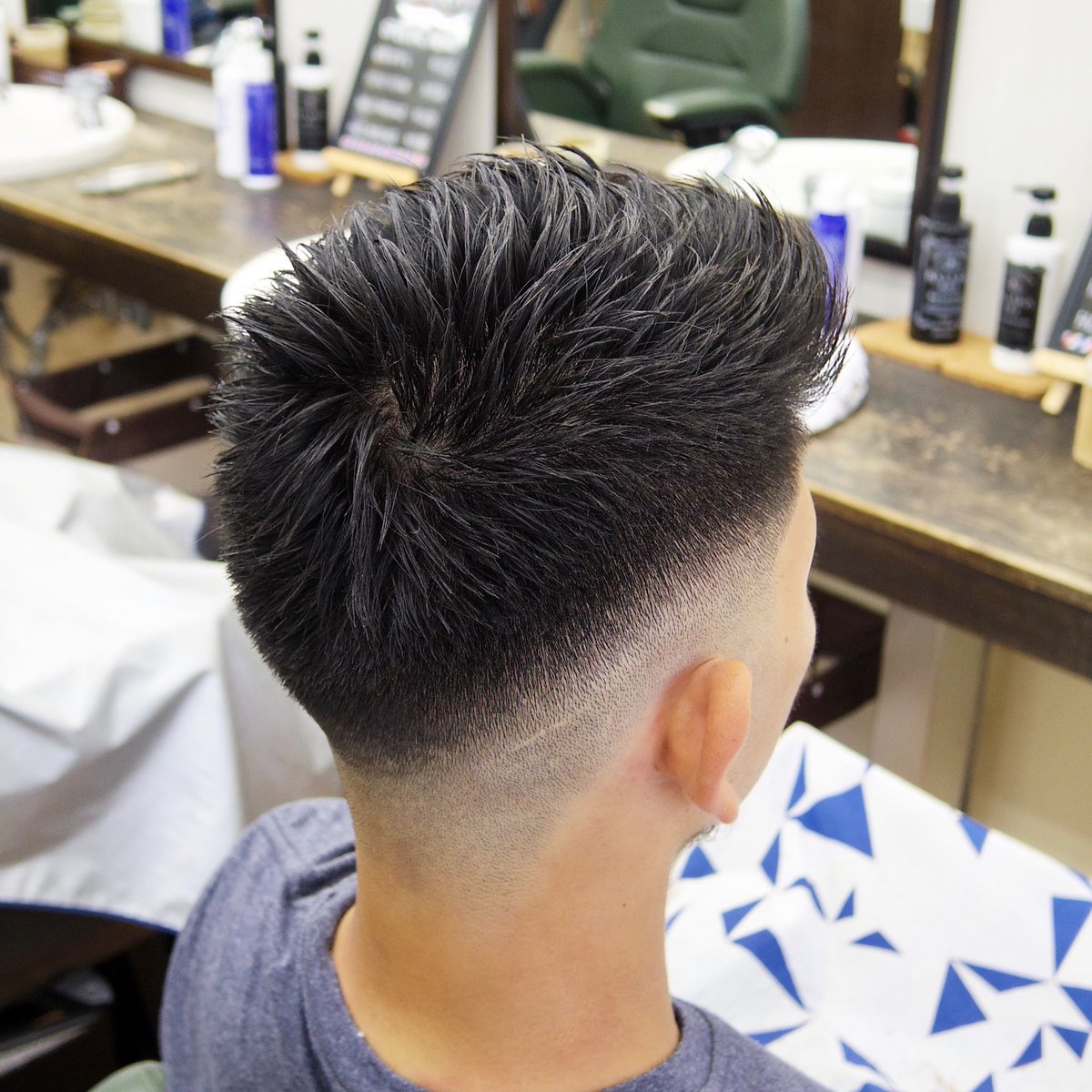 田代雄一 フェードカット カッコイイっす 調布 調布市 府中市 府中 バーバー 床屋 白糸台 武蔵野台 フェードカット フェード メンズショート メンズサロン 短髪 Barber アイロンパーマ アイロン アイパー パンチ スキン フェード