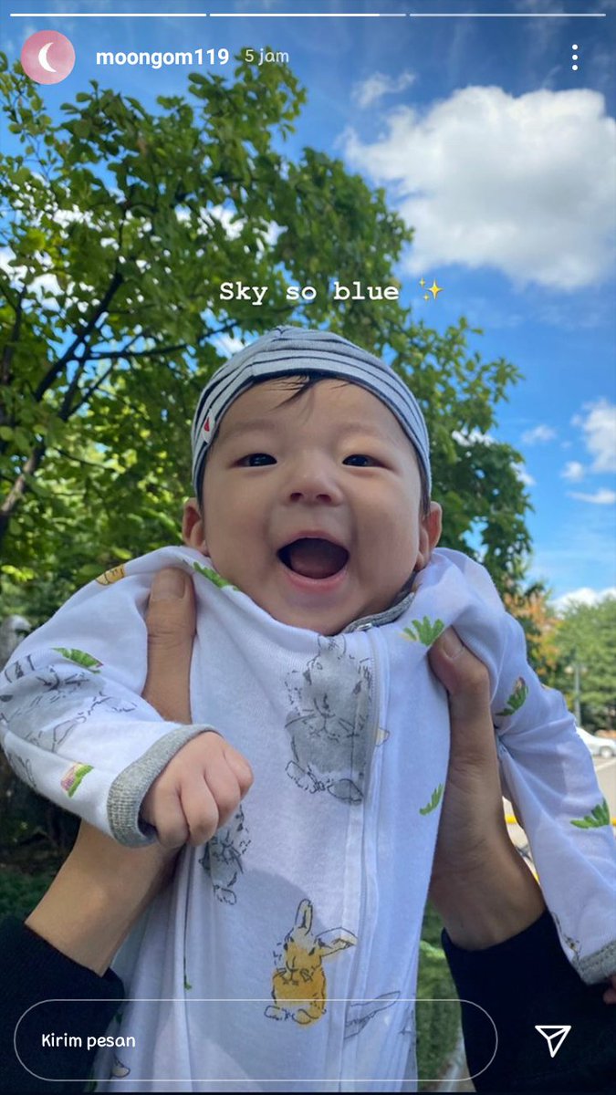 mooniegom119's tweet photo. Anak aku ganteng https://t.co/g8H1mVlhxc