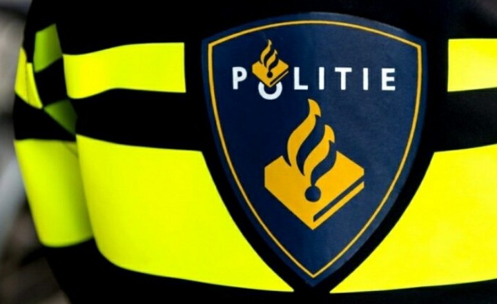 DitisHelmond-Politienieuws Drugs aangetroffen en drie aanhoudingen verricht in Helmond  . #ditisonzewijk #helmond.