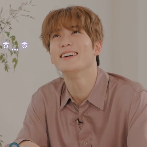 hourlyjaeh's tweet photo. #NCT재현 #JAEHYUN #재현 #NCT127 https://t.co/eeXQEcsJBd