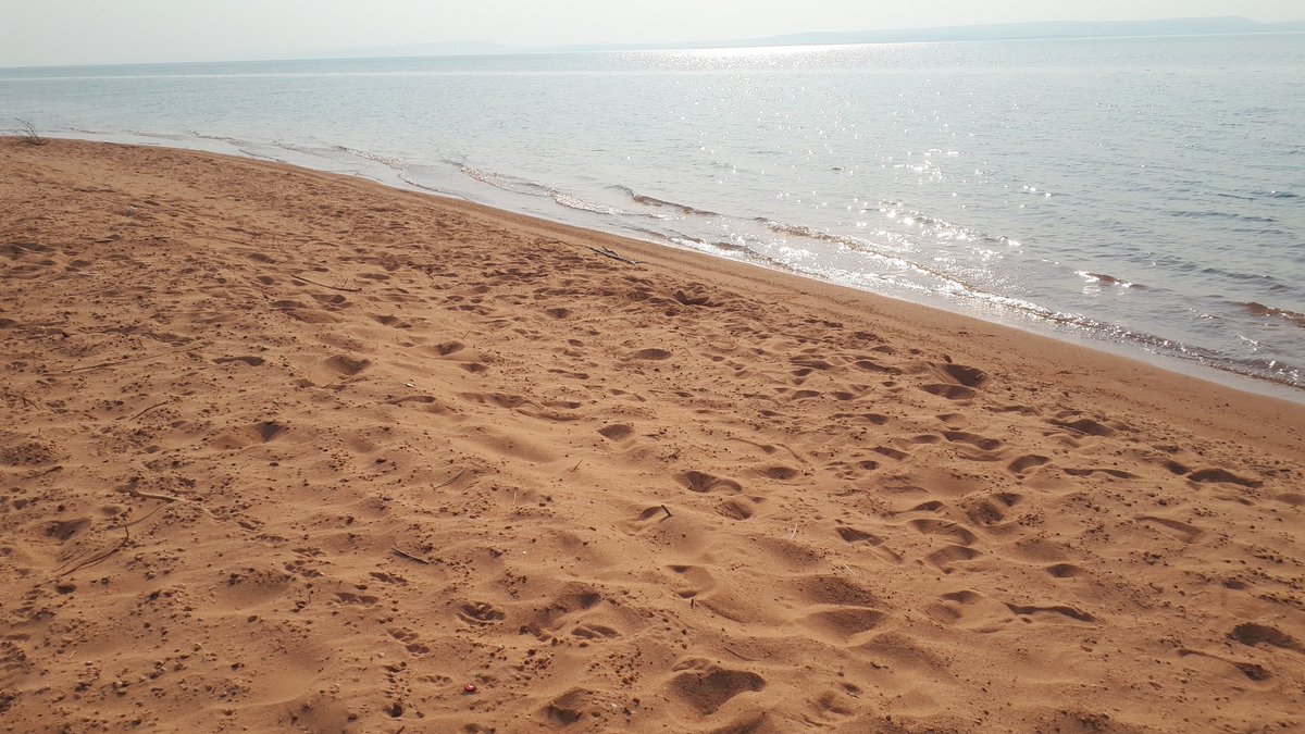 LOW HANGING FRUIT Binga sand beaches need facilities upgrade. The access road is very narrow and rugged. The tiny mountain cliff road can only take one car at a time. Very limited parking too. No toilets.