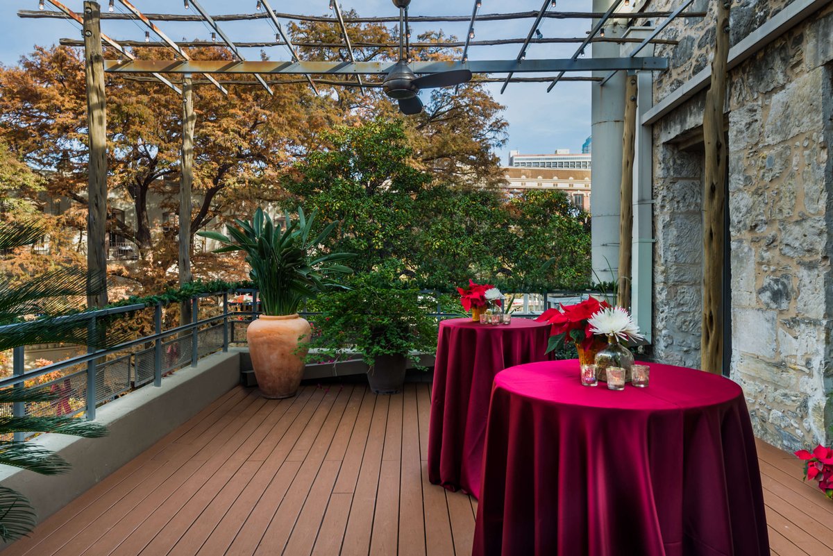 Book your holiday party now to ensure the date you want 

#RioRioCantina #BarOnTheRiverwalk #DineIn #OpenDaily #SanAntonioRiverwalk #SARiverwalk #ChristmasParty #PrivateEvent #HolidayParty #HolidayGathering #SanAntonio
