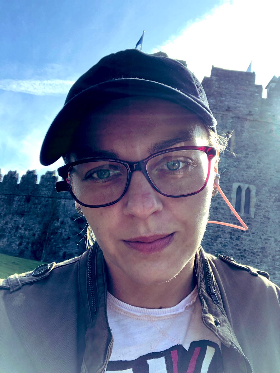 owcaudusi's tweet photo. Swords Castle in the afternoon light. Catching last days of #warmish weather.
Ahhh also, new beginnings. Introducing myself to... glasses.
#skies and #glasses
#slowlife
#beautyatyourdoorstep https://t.co/OC5btHfaTX