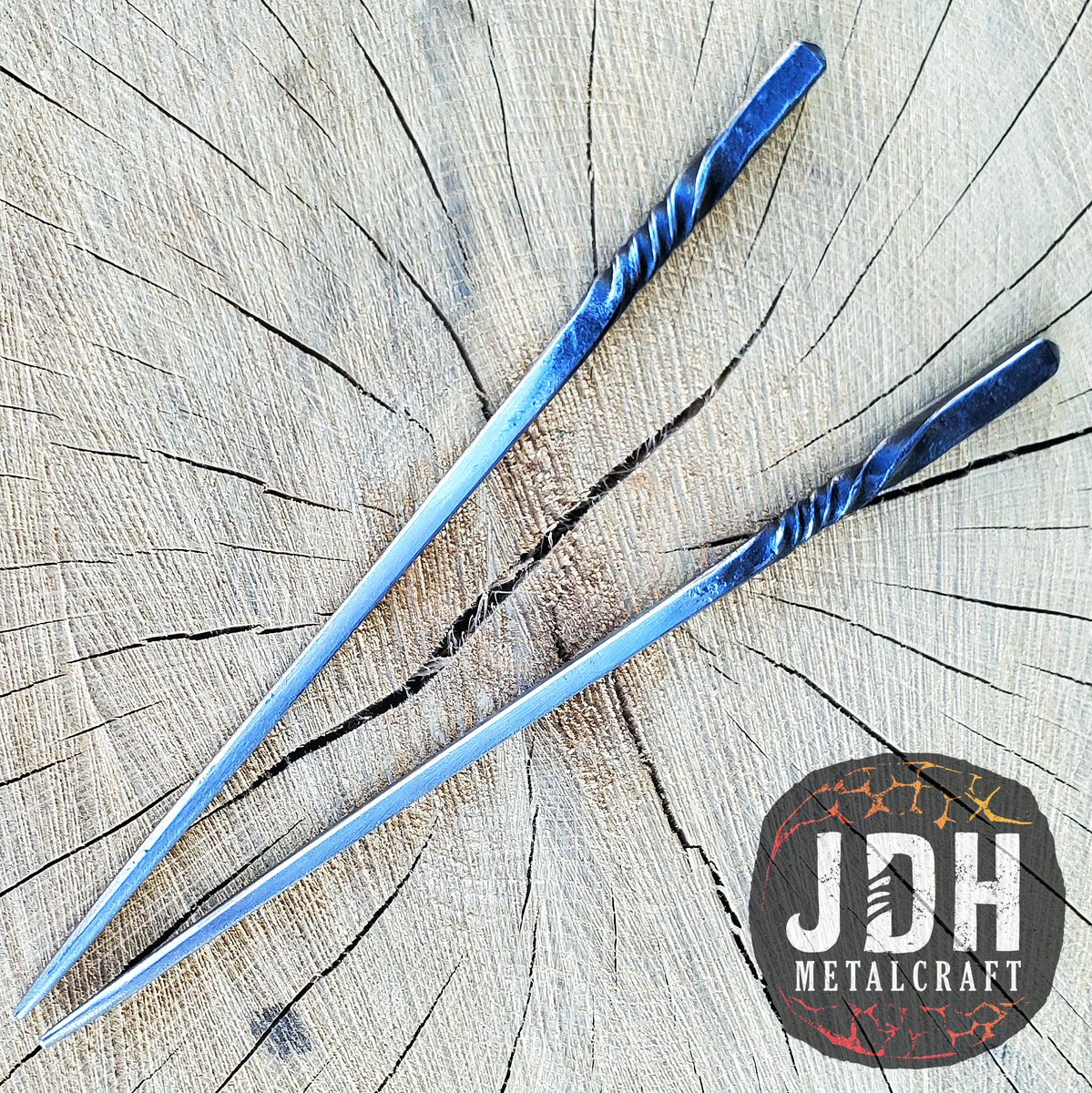 johndharvey_com's tweet photo. My entry to the @fwt_podcast maker chopsticks challenge. Mild steel; nothing fancy.
#FWTchallenge #BlacksmithArt #BlacksmithArtist #JDHMetalcraft #Blacksmiths #BlacksmithDesign #ArtistBlacksmith #BlacksmithDesigner #Blacksmith #Blacksmithing https://t.co/jck0GbvOHx