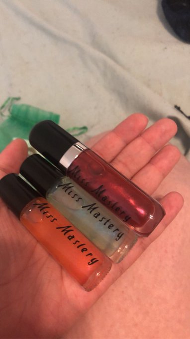 Y&rsquo;all ... https://t.co/1dgb4RaRPV is a bomb cosmetics brand that is founded by a Black Woman SWer ..<a href="/tag/newprofilepic"class="tags"><span>#newprofilepic</span></a>