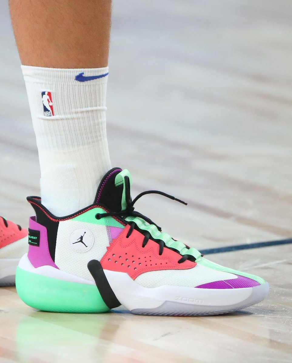 jordan react elevation on feet