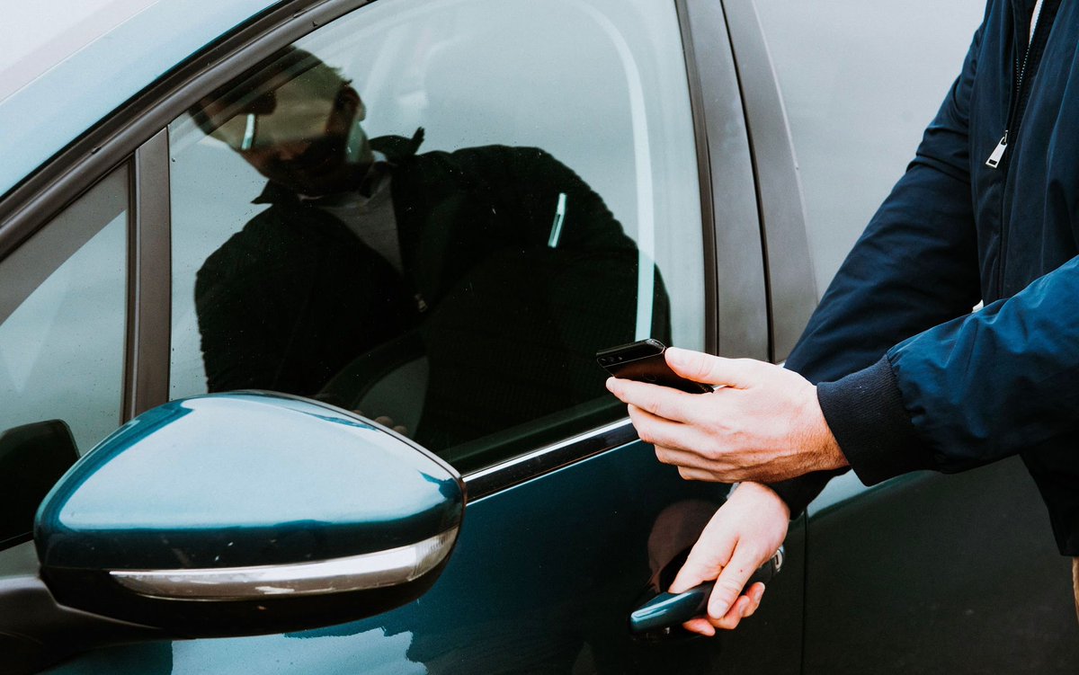 Karshare_UK's tweet photo. Go contactless with KarshareGo. With our KarshareGo technology, our community can rent and unlock cars securely with our app. 📲
#Karshare #KeylessTechnology #SmarterCar #Mobile https://t.co/Cp7b2rP91C