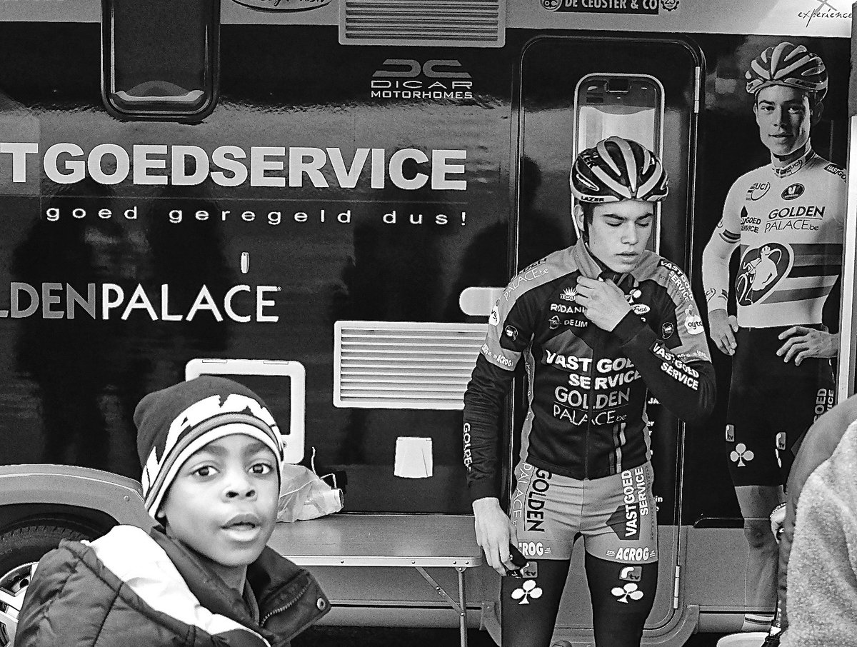 The look on your face when you are about to meet the rider you wanted to be Road World Champion... Well done J.A.