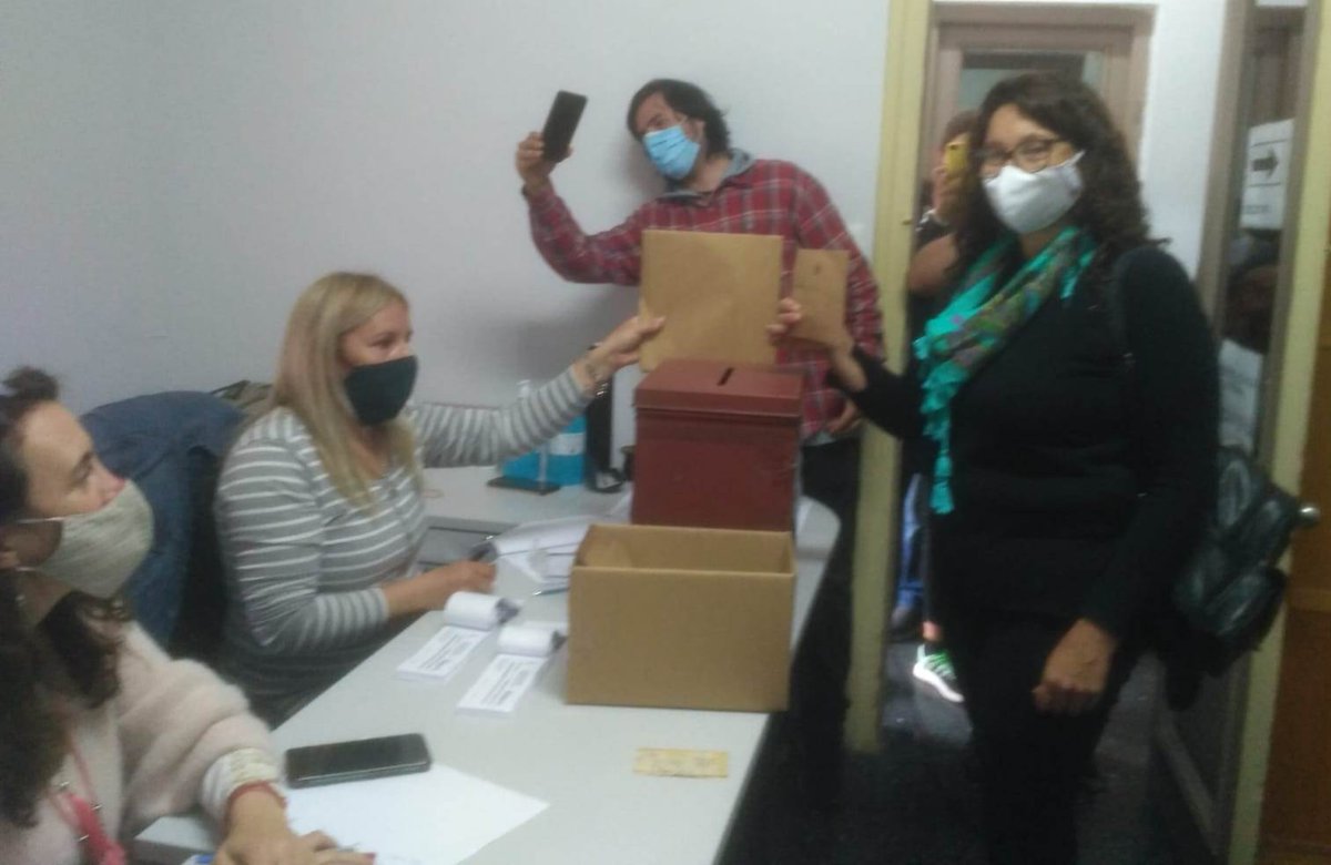 radioyi960's tweet image. En INAU votó a las 12 horas la candidata a Intendenta por el @fadurazno @laurabaldenegro. #AM960 #Durazno #EleccionesDepartamentales2020